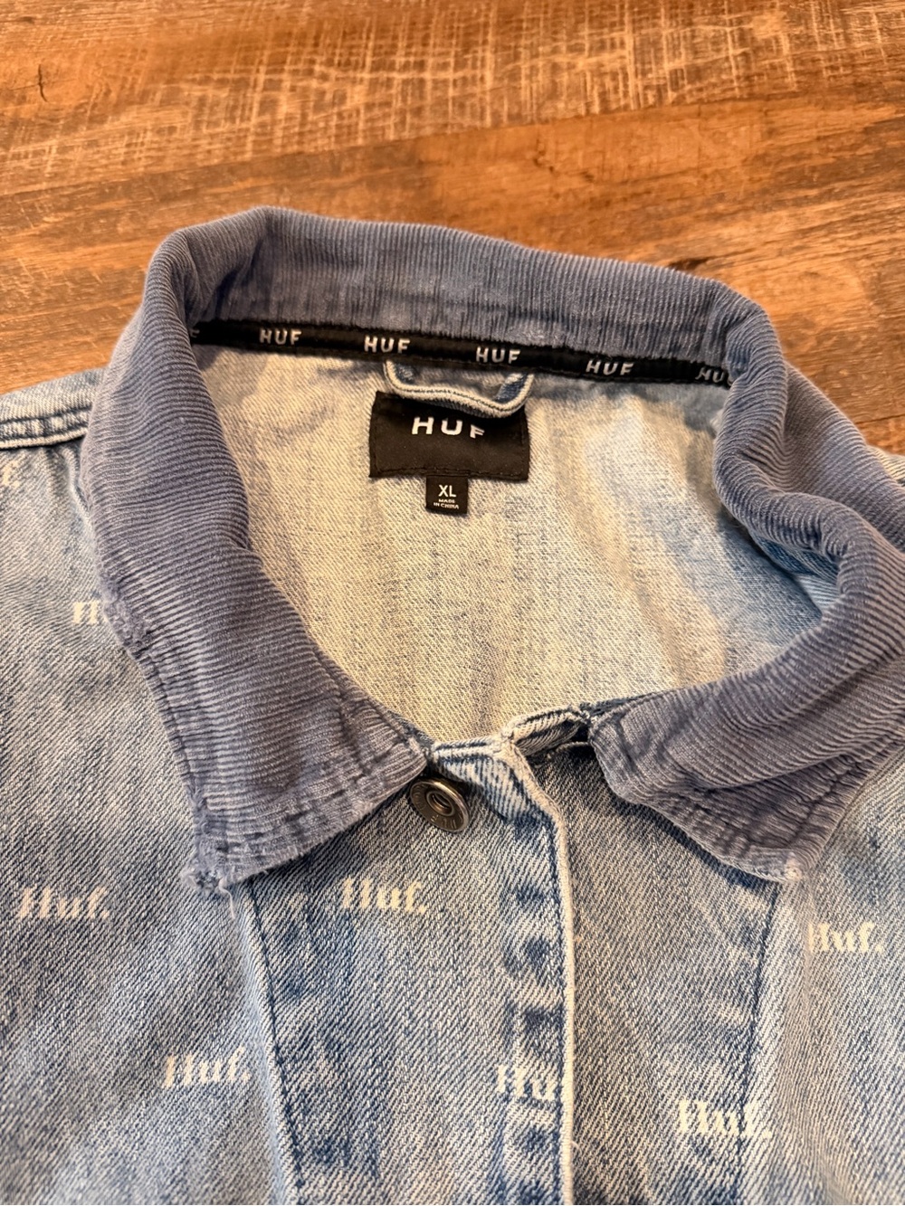 HUF Denim Chore Jacket XL All Over Logo Print Button Front Workwear - Picture 6 of 8